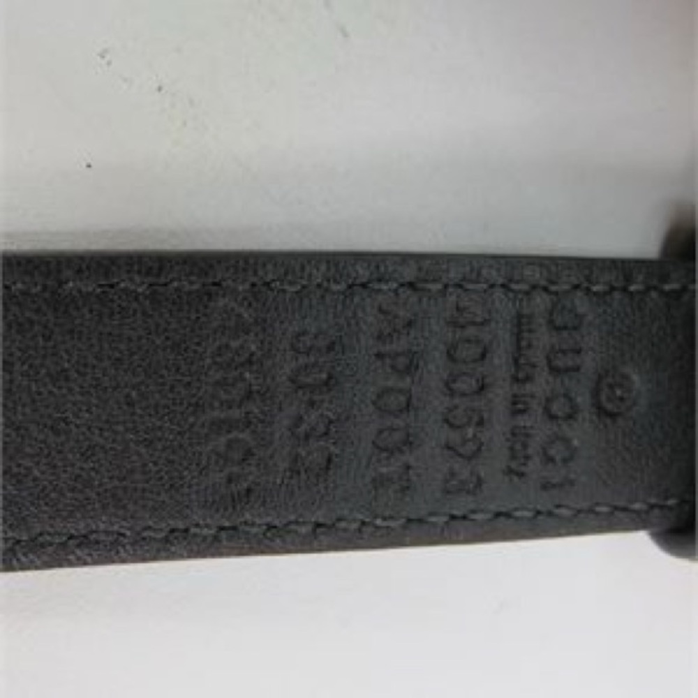 Gucci leather belt 1”wide - $240! Amazing deal - Picture 5 of 9